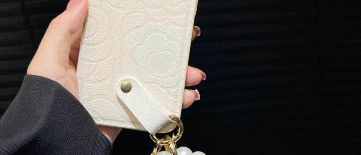 2 Lanyard Pearl Hand Chain Iphone Cover